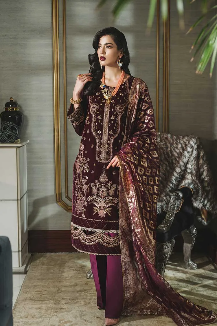 04 Meher Un Nisa Tehwaar Luxury Velvet Wedding Collection